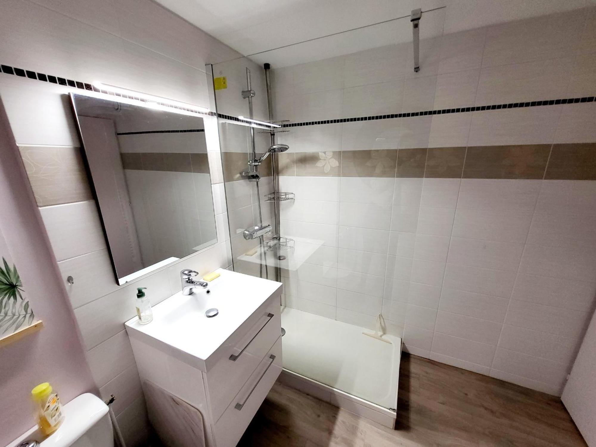 Appartement Moderne Au Centre-Ville, 150M Plage, Wifi, Confort Ideal Pour Familles - Fr-1-92-876 Les Sables-dʼOlonne Εξωτερικό φωτογραφία